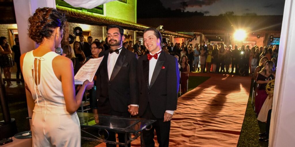 casamento ao ar livre lgbt