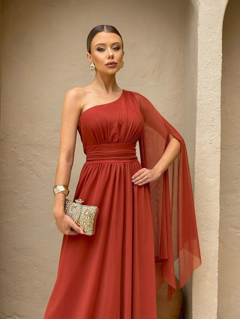 Vestido para madrinhas de casamento: tendências para 2025