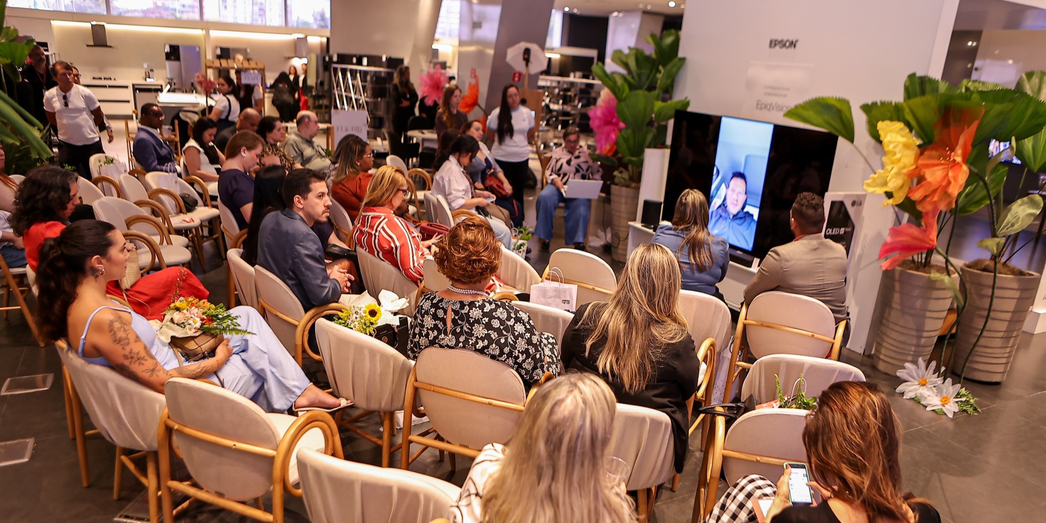 Comunidade Lejour + Fastshop tem encontro de networking no Rio de Janeiro